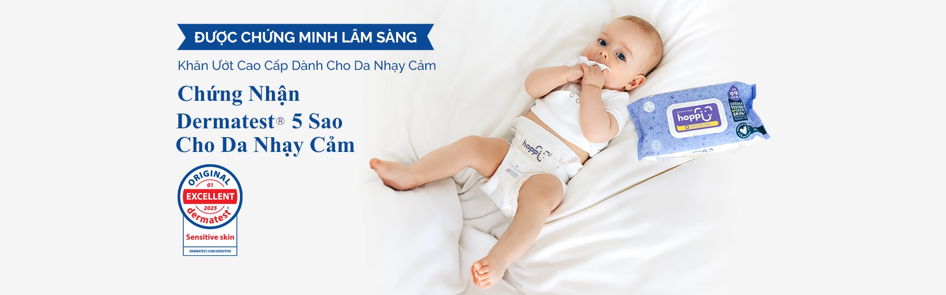 Khăn ướt cao cấp Hoppi được chứng minh lâm sàng và đạt chứng nhận Dermatest 5 sao an toàn cho da nhạy cảm của bé.
